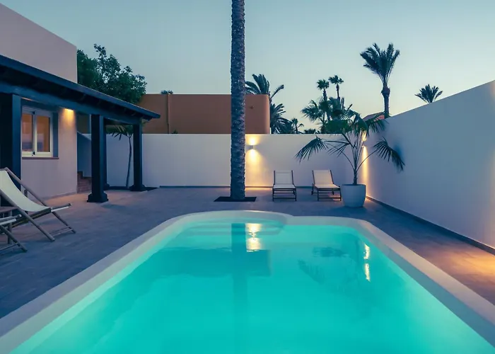 Villa Tropico - Design House With Pool In Corralejo